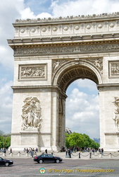 Arc de Triomphe on Place Charles-de-Gaulle